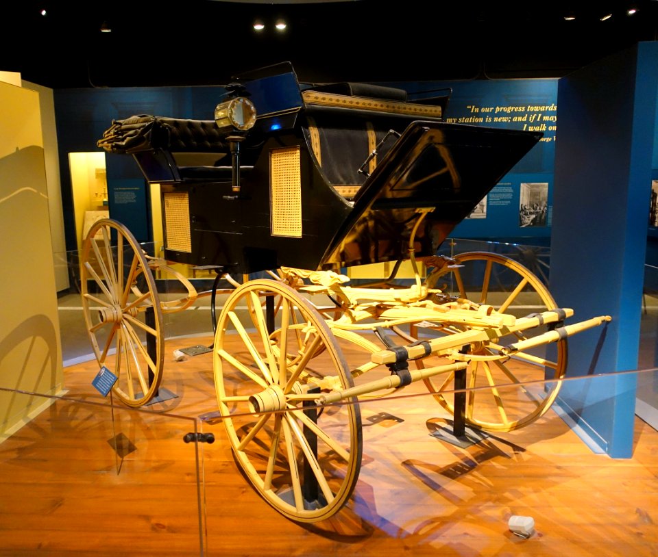 Ulysses S. Grant's inauguration carriage, purchased from Meeks Carriage and Wagon Repository, 1873, view 2 - National Museum of American History - DSC00158
