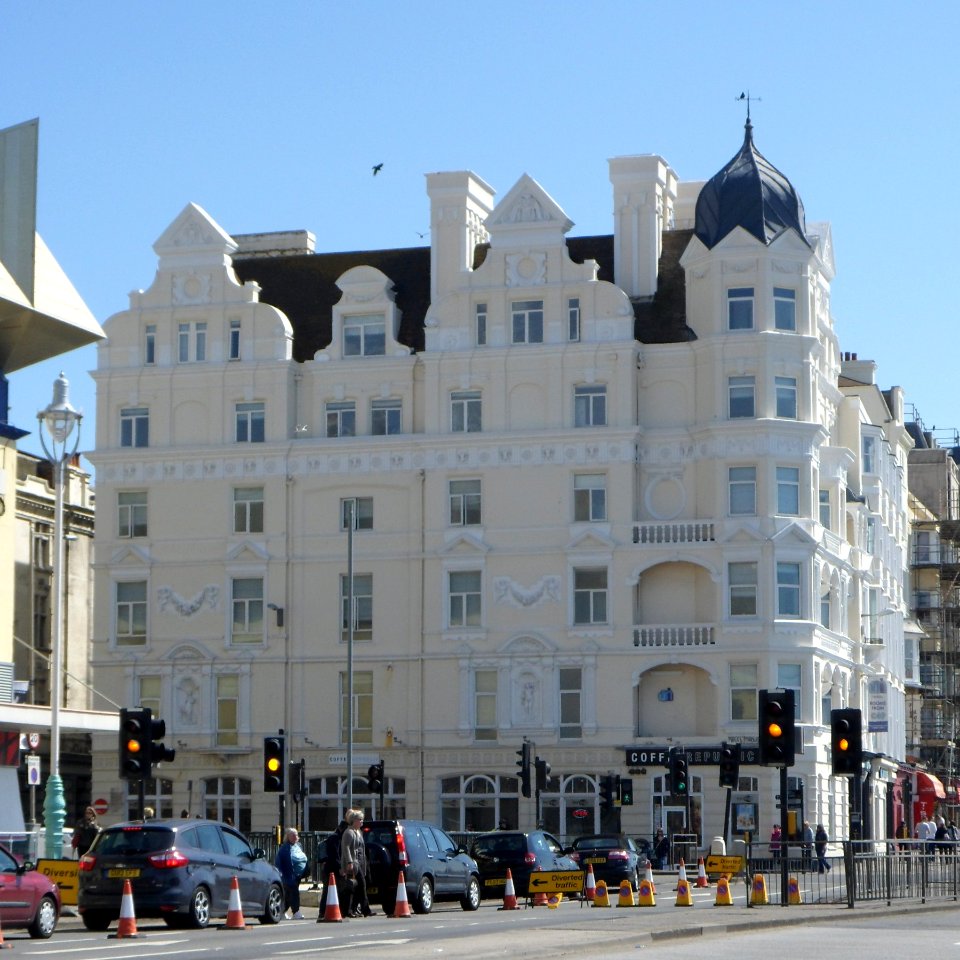 Umi Hotel (formerly Belgrave Hotel), King's Road, Brighton (April 2013) (1)