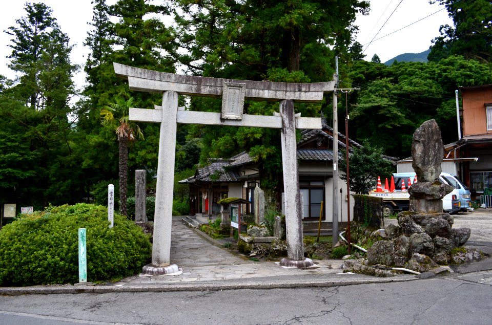 Unaguhime-jinja torii