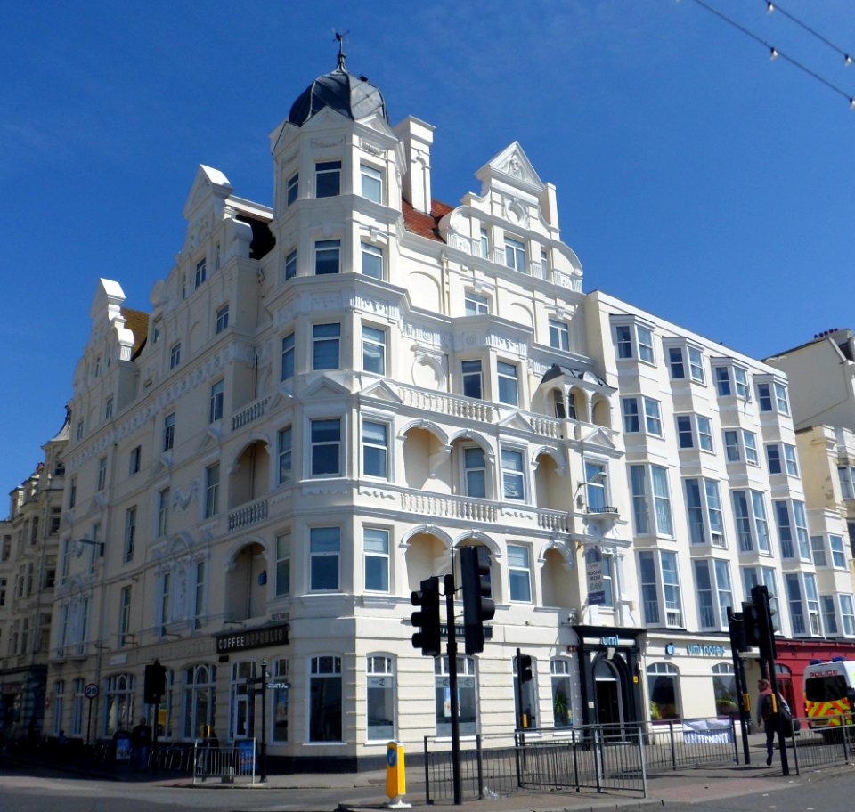 Umi Hotel (formerly Belgrave Hotel), King's Road, Brighton (April 2013) (4)