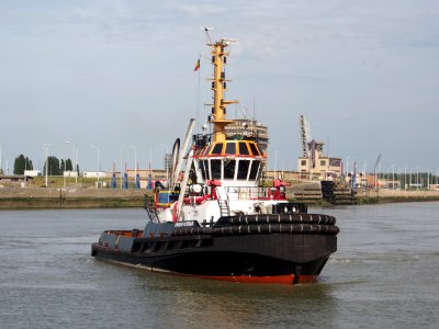 Union Kodiak, IMO 9397119, Berendrecht lock, Port of Antwerp, pic12