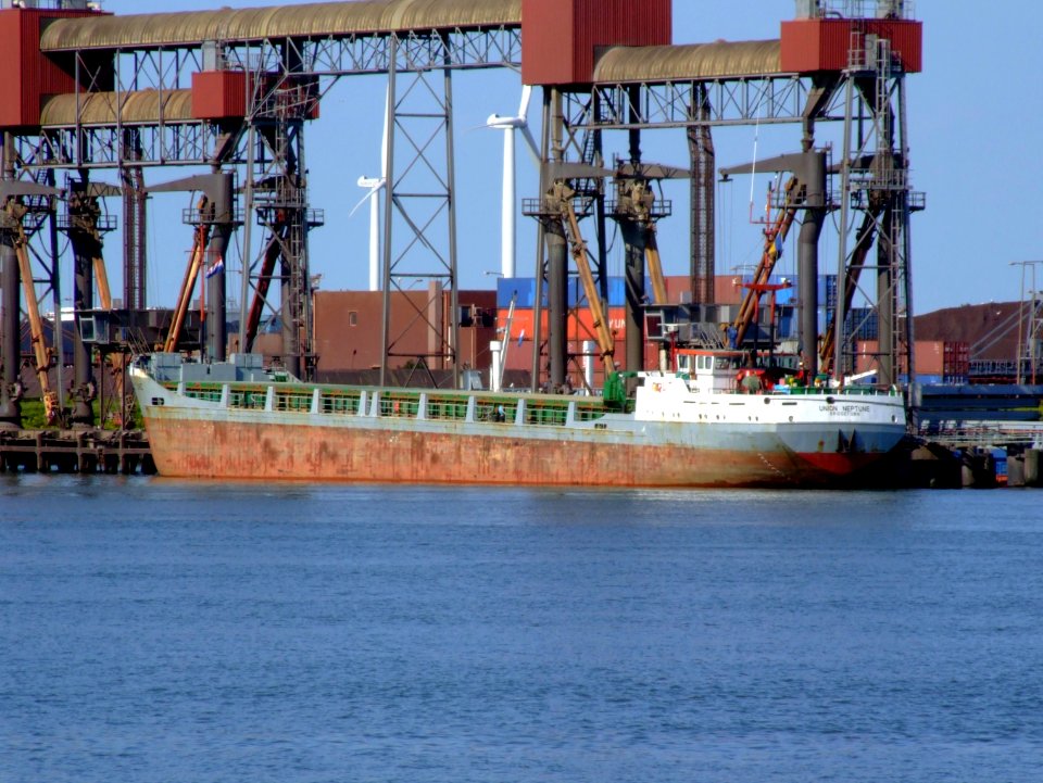Union Neptune, Port of Rotterdam