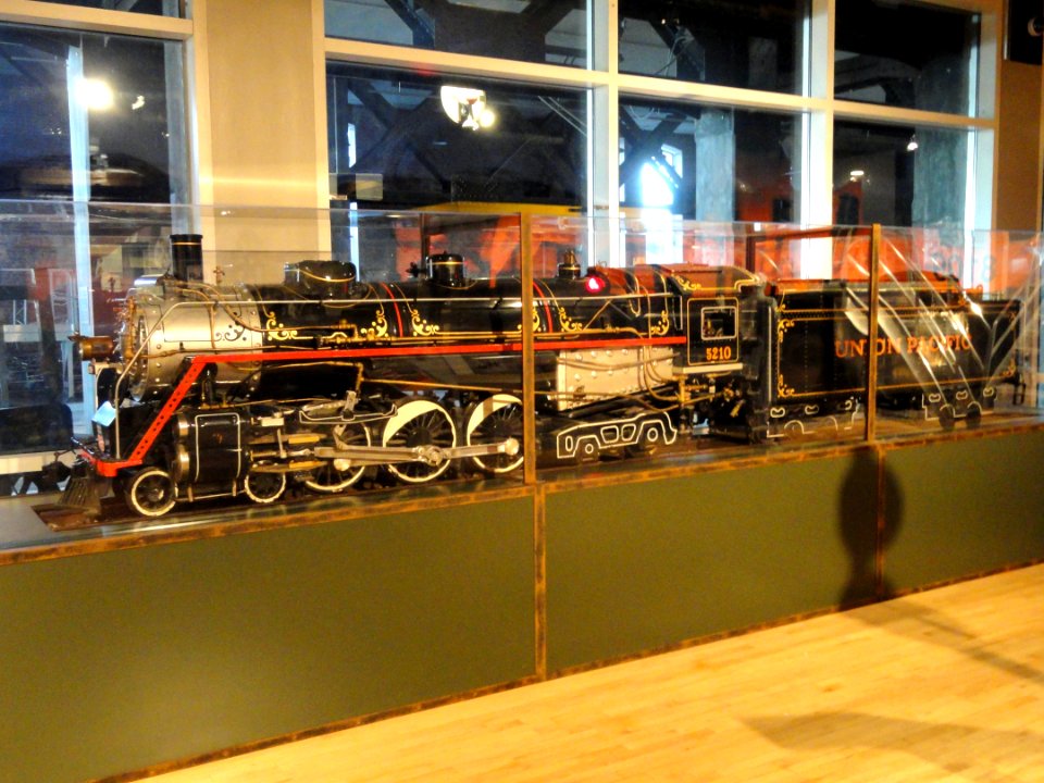 Union Pacific model - KC Rail Experience - Kansas City, MO - DSC07841