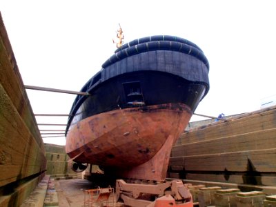 Union Grizzly in dry-dock of Antwerp pic4
