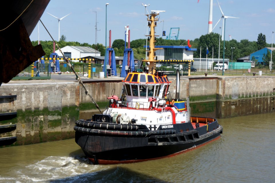 Union Kodiak, IMO 9397119, Berendrecht lock, Port of Antwerp, pic4