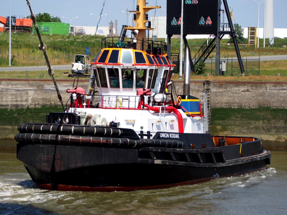 Union Kodiak, IMO 9397119, Berendrecht lock, Port of Antwerp, pic1