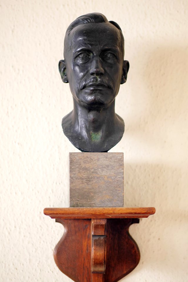 UdK.Institut.fuer.Kirchenmusik.Carl.Thiel.Bronzebueste