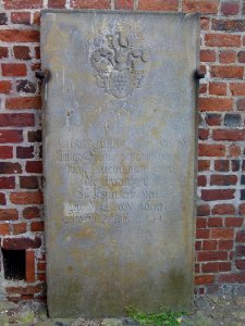Uelzen - St. Marien Grave