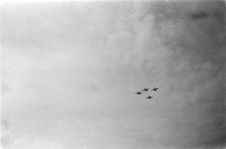 U-brigade neemt afscheid van haar doden Escadrille Jagers van Militaire Lucht, Bestanddeelnr 85-5-4