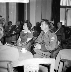 Uitreiking Wegenwacht-Erekruis, Bestanddeelnr 912-6369