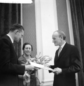 Uitreiking van de M. Nijhoffprijs in Den Haag door het Prins Bernhardfonds , v.l, Bestanddeelnr 912-0067