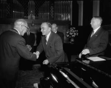 Uitreiking van de Johan Wagenaarprijs in het Koninklijk Conservatorium te Den Ha, Bestanddeelnr 909-9566
