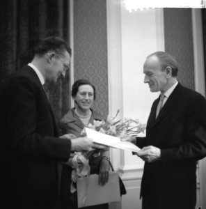 Uitreiking van de M. Nijhoffprijs in Den Haag door het Prins Bernhardfonds , v.l, Bestanddeelnr 912-0069