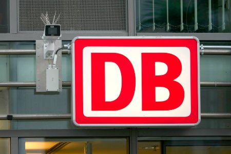 Ueberwachungskamera.G01.Bahnhof.Berlin.Suedkreuz