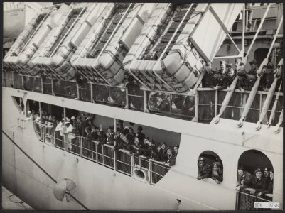 Uit de Limahaven te Rotterdam vertrekt een aanvullingsdetachemen NDVN naar Korea, Bestanddeelnr 050-0766