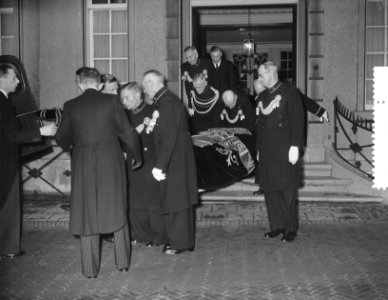 Uitdragen Kardinaal De Jong overbrengen naar Utrecht, Bestanddeelnr 907-3189