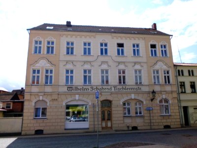 Uferstraße 20
