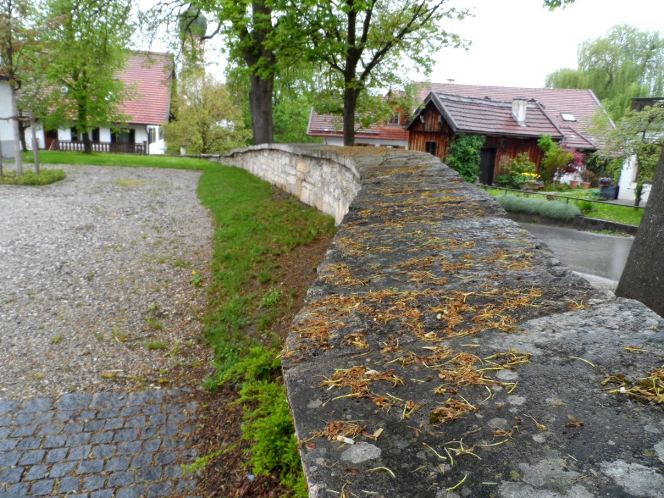 Uffing-am-Staffelsee-Friedhofsmauer