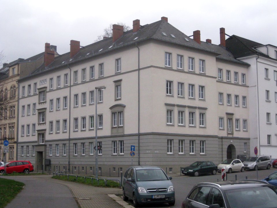 Uferstraße 42