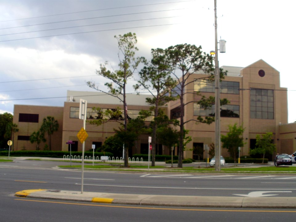 UF-VetMedAcademicWing-2