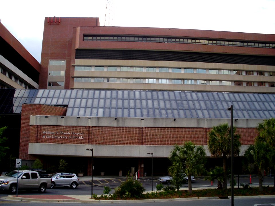 UF-PatientServicesBuilding-2