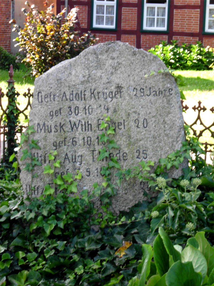 Uenze Mahnmal 4