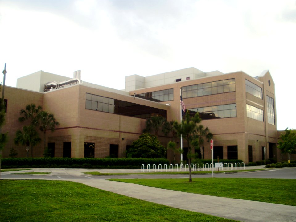 UF-VetMedAcademicWing-1