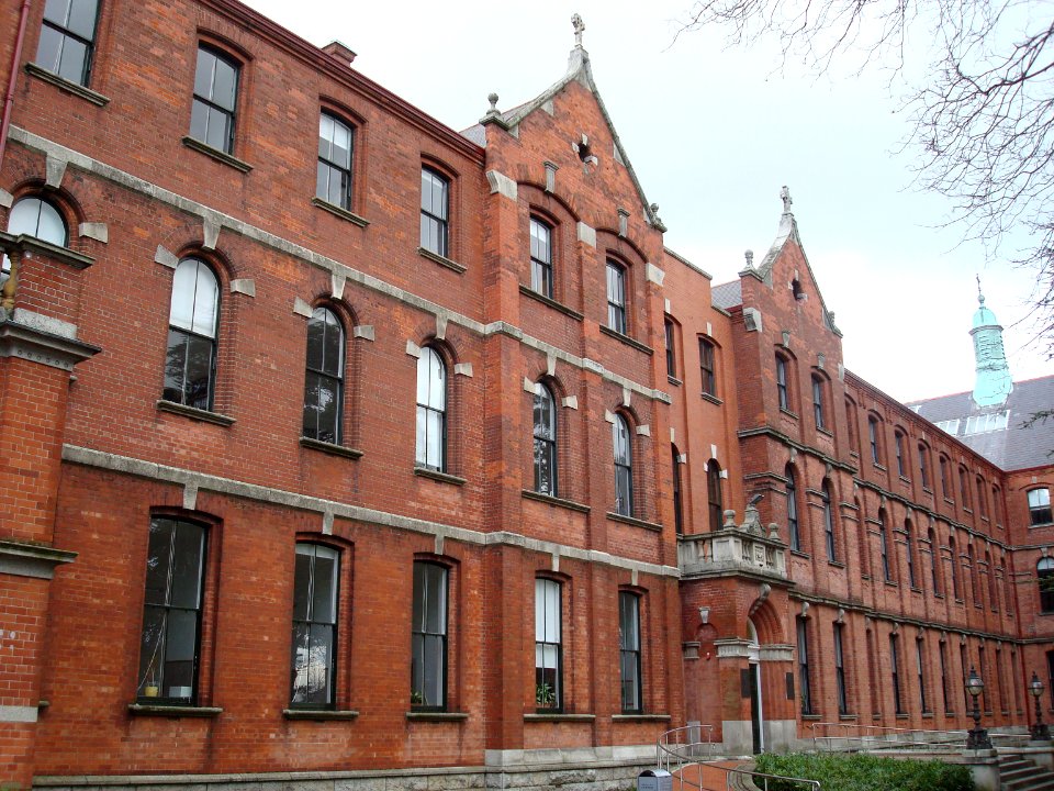 UCD Michael Smurfit Business School