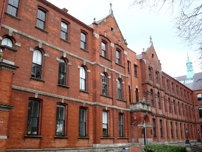 UCD Michael Smurfit Business School