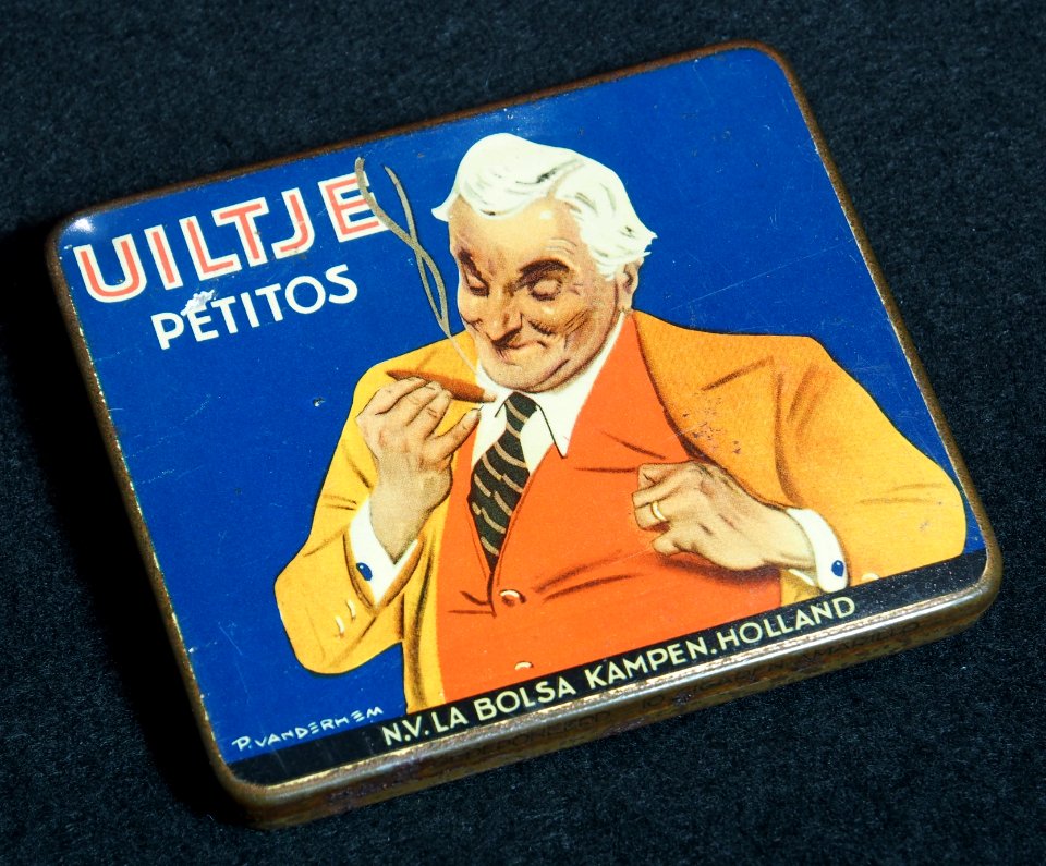 Uiltje Petitos sigarenblikje, NV La Bolsa Kampen, foto 2