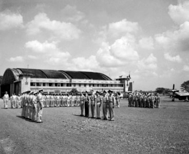 Uitreiking klein-militair-brevet aan 83 leerling-vliegers door generaal-majoor …, Bestanddeelnr 10069