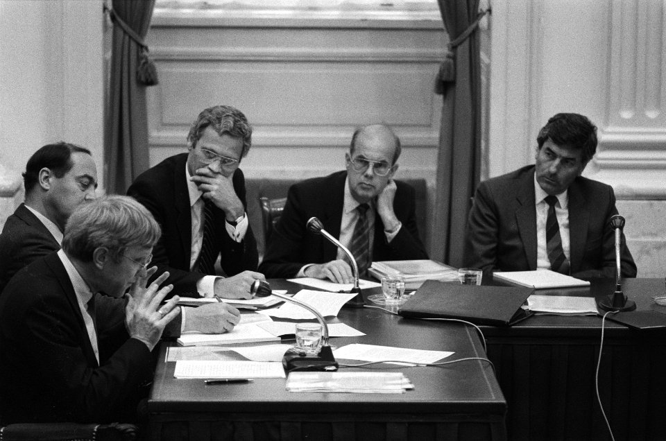 Uitgebreide cievergadering TK kabinetsbesluit kruisraketten v.l.n.r. PvdA-woord, Bestanddeelnr 932-9972