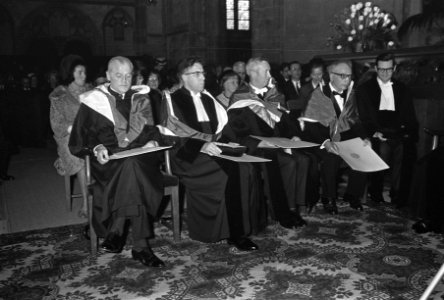 Uitreiking eredoctoraten in Rijksuniversiteit Utrecht , v.l.n.r. prof. R.J. van , Bestanddeelnr 919-0460
