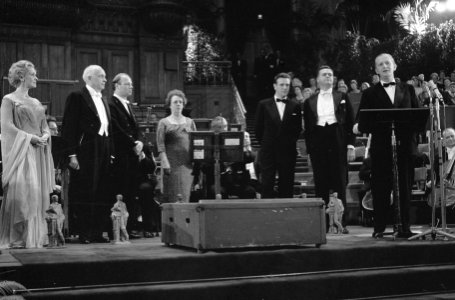 Uitreiking Edisons in Grand Gala Du Disque . De winnaars van de Edisons Casadus, Bestanddeelnr 912-9841