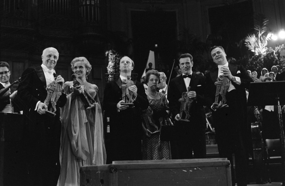 Uitreiking Edisons in Grand Gala Du Disque . De winnaars van de Edisons Casadus, Bestanddeelnr 912-9843