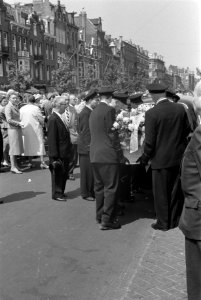 Uitvaart Evert Vermeer vanuit het Concertgebouw, Bestanddeelnr 911-3101