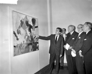 Uitreiking prijs Schilderprijsvraag t.g.v. 60 jaar Verbond Nederlandse Werkgever, Bestanddeelnr 910-7859