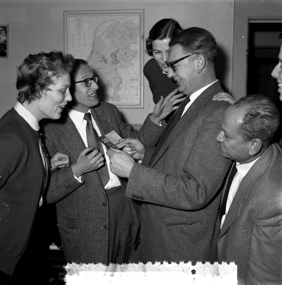 Uitreiking Polar cheque, Bestanddeelnr 908-2701