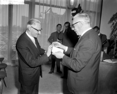 Uitreiking Pierre Bayle Prijs aan W Jos de Gruyter, Bestanddeelnr 912-4307