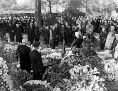 Uitvaart Dr Anton Philips te Eindhoven, Bestanddeelnr 904-8014
