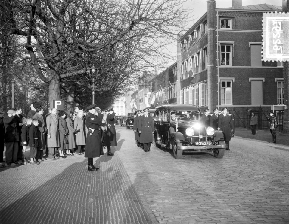 Uitvaart dr. Plesman , Den Haag, Bestanddeelnr 906-2291