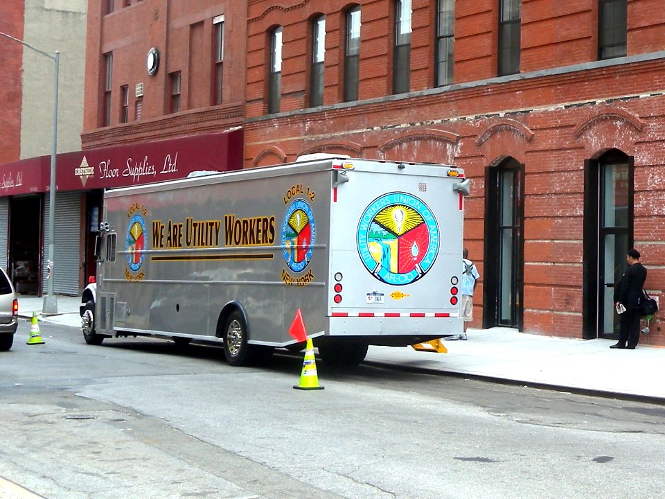 UWUA Local 1-2 truck 124 E124 jeh