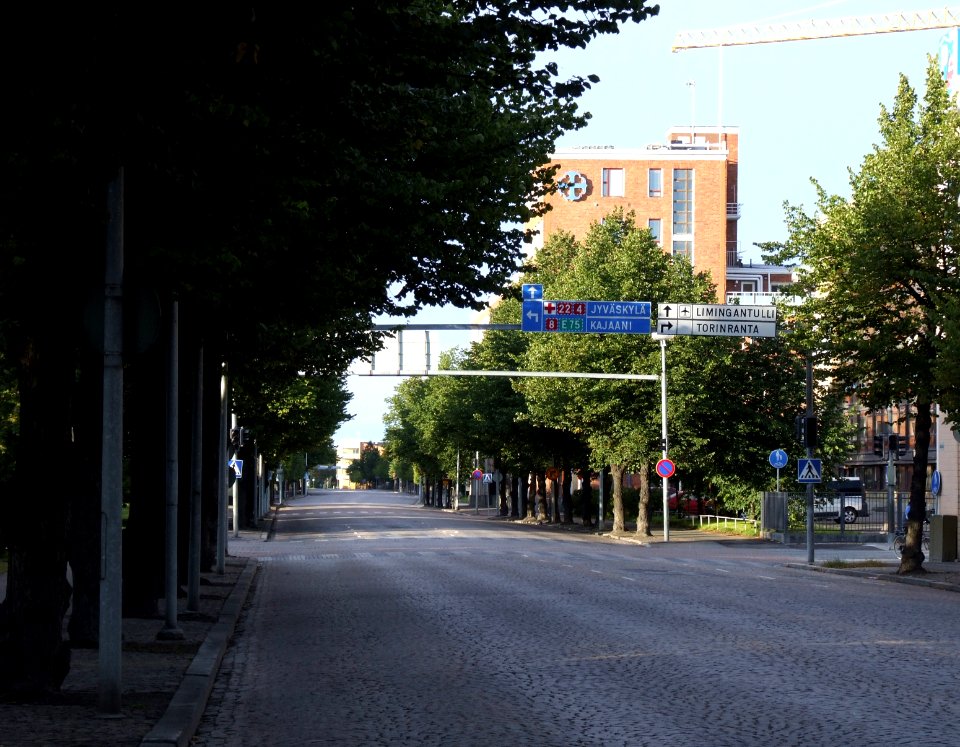 Uusikatu Oulu 20070902 02