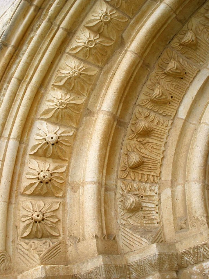 Uzquiano - Iglesia de Nuestra Señora de la Asunción 07