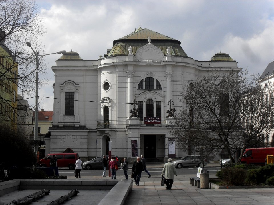 Ustecke divadlo B