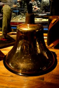 USS Wisconsin bell - Wisconsin Veterans Museum - DSC03074