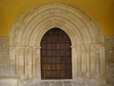 Uzquiano - Iglesia de Nuestra Señora de la Asunción 05