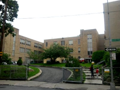 Ursula School Bainbridge Av jeh