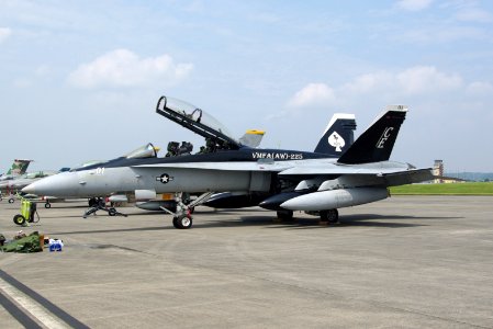 USMC FA-18D VMFA(AW)-225 20090822-01