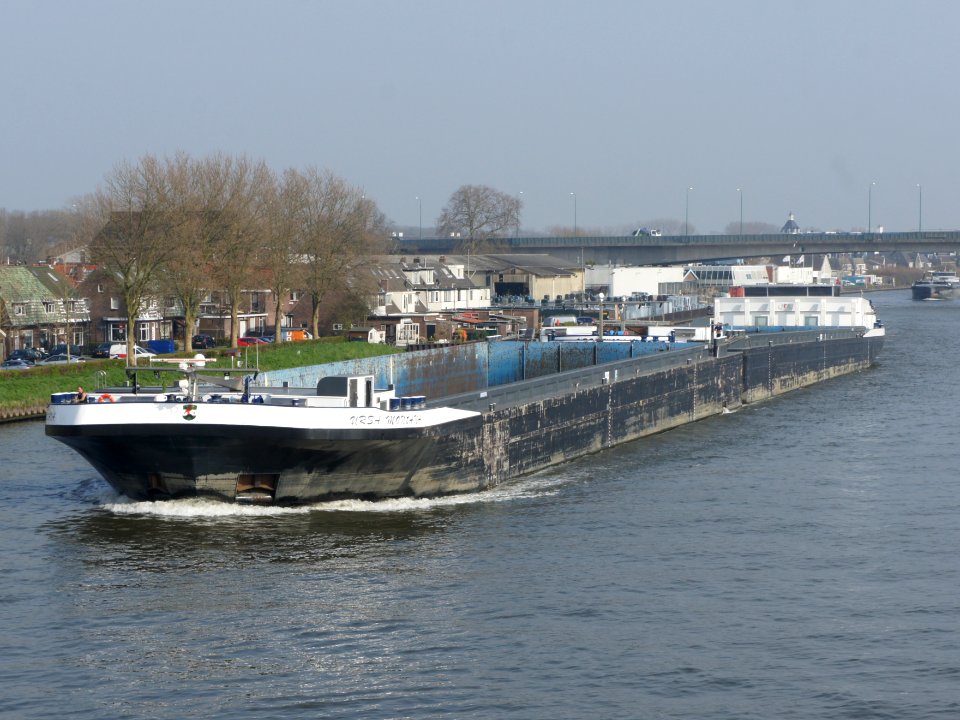 Ursa Montana - ENI 02332359 & Ursa Montana II - ENI 02332358, Amsterdam-Rijnkanaal, pic1